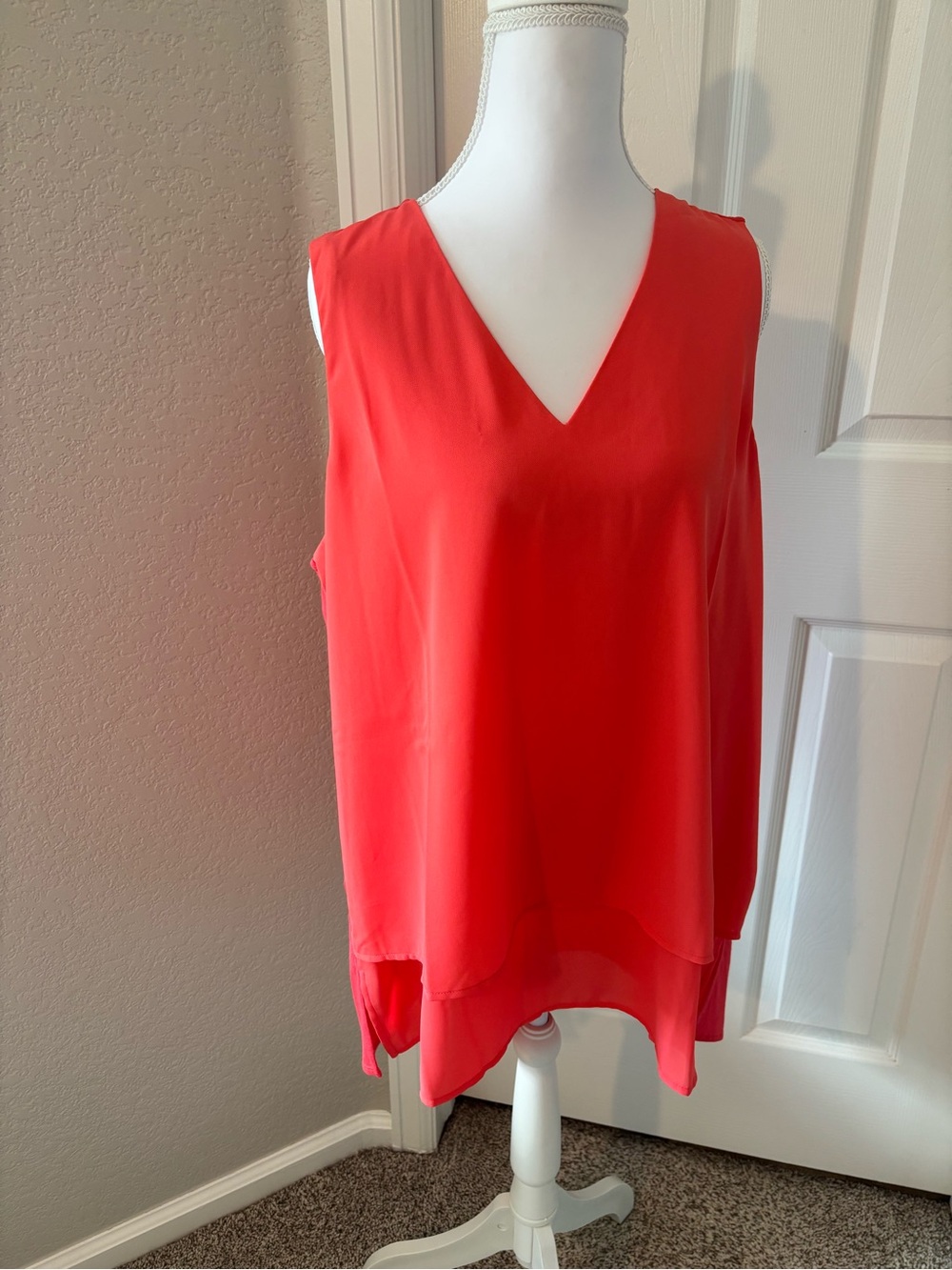 Michael Kors Coral Red V-Neck Sleeveless Blouse - size XL